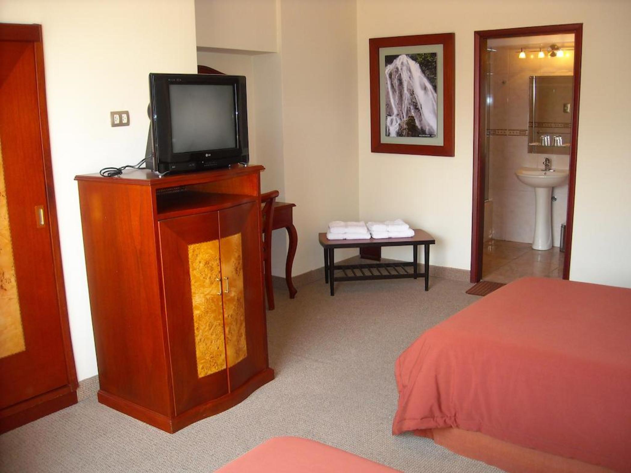 Hotel Continental Лима Экстерьер фото