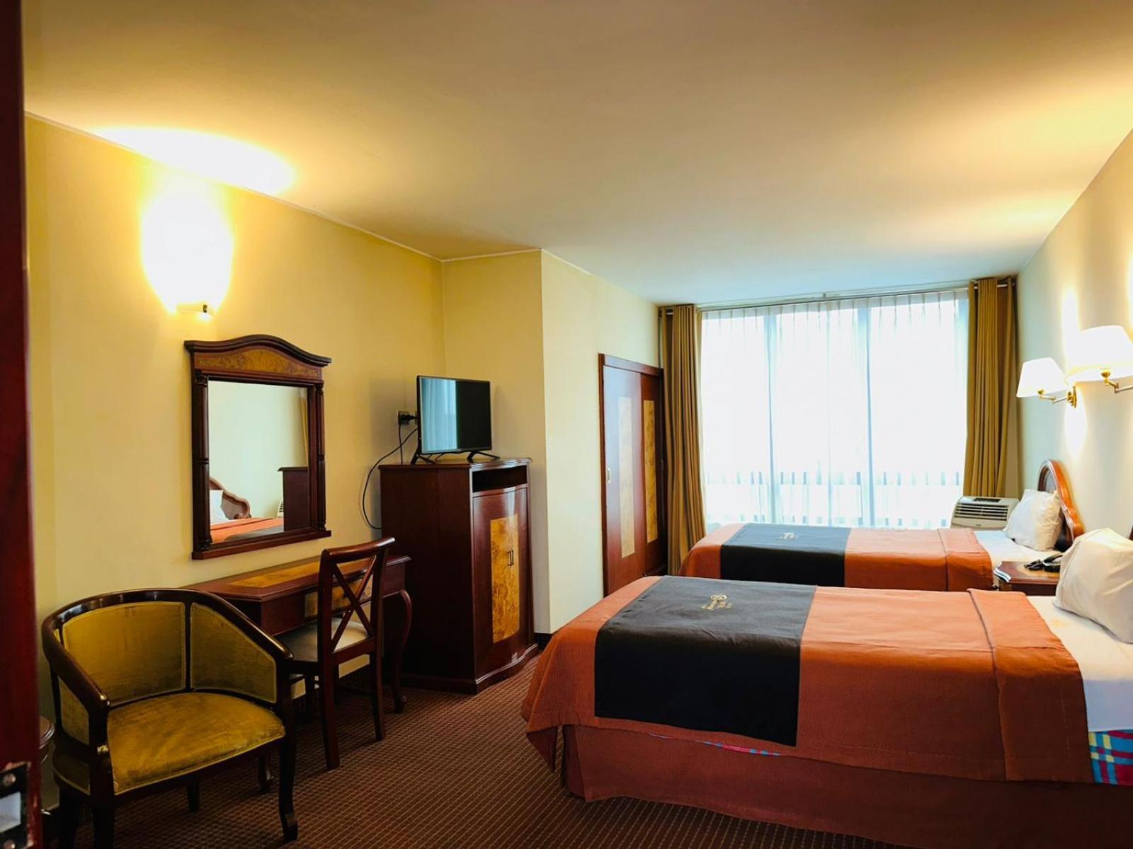Hotel Continental Лима Экстерьер фото
