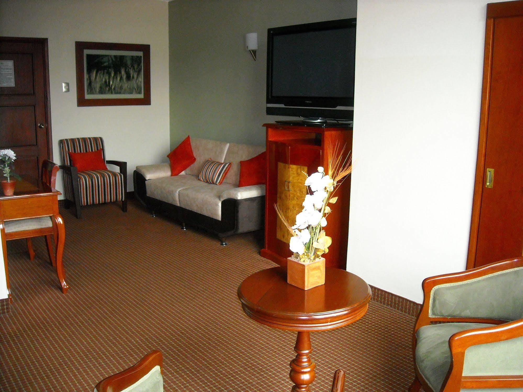 Hotel Continental Лима Экстерьер фото